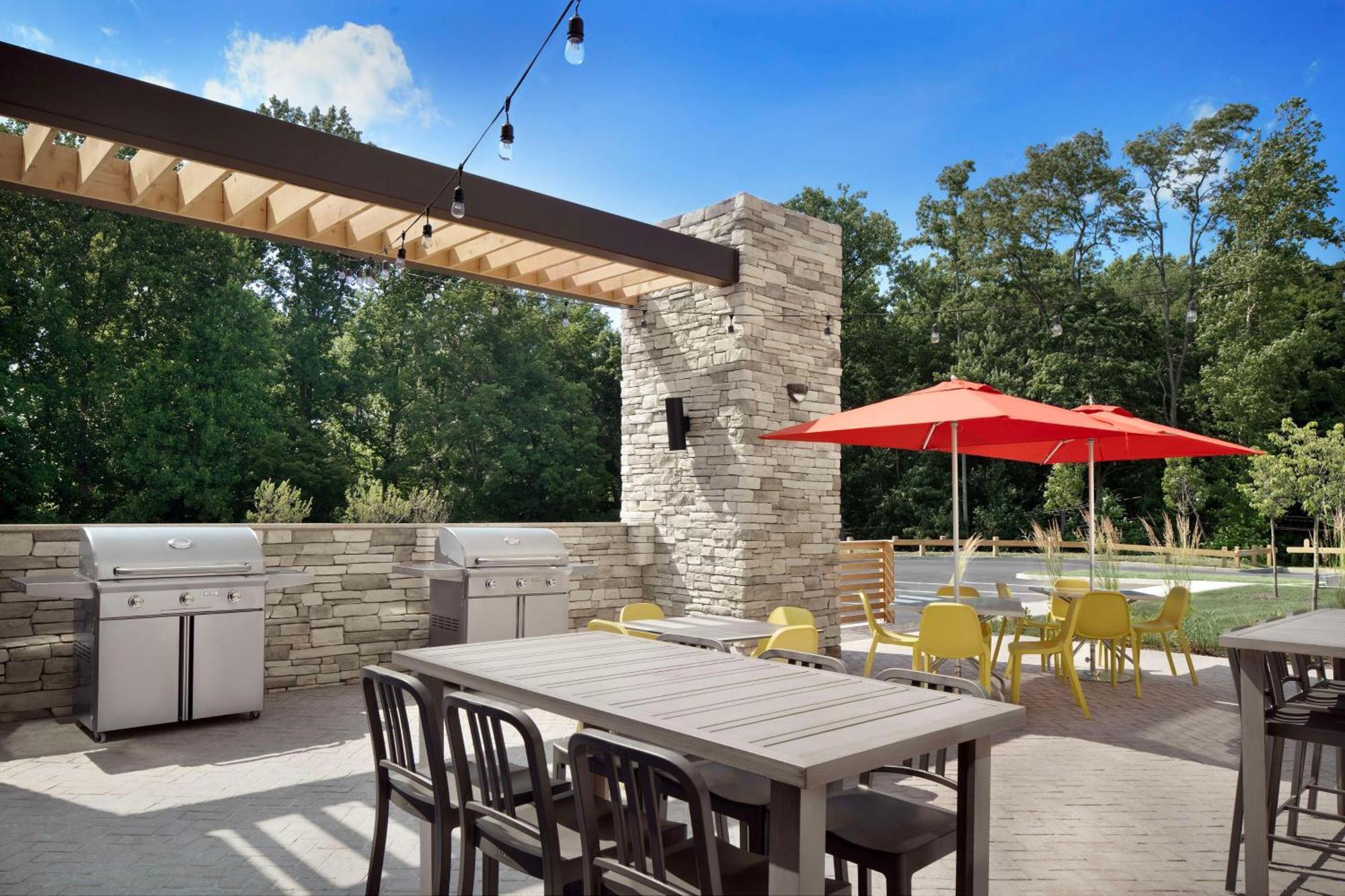 Home2 Suites By Hilton Poughkeepsie Exterior foto